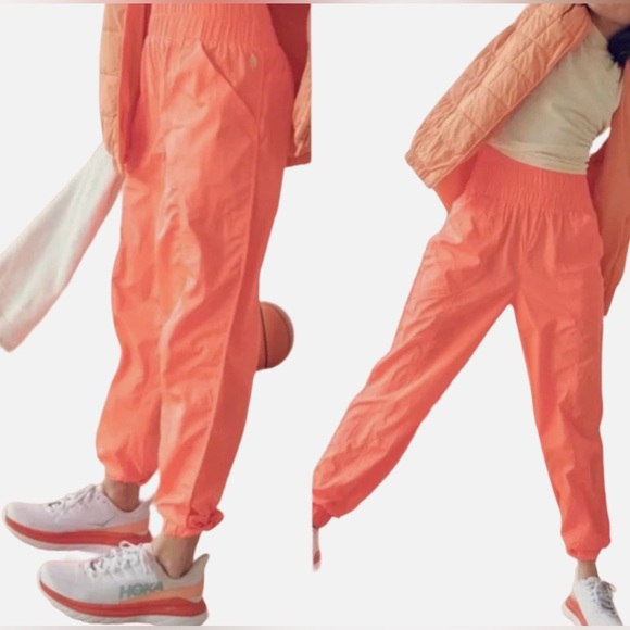 Free People The Way Home Joggers Size Medium in Papaya NWOT - Picture 4 of 10